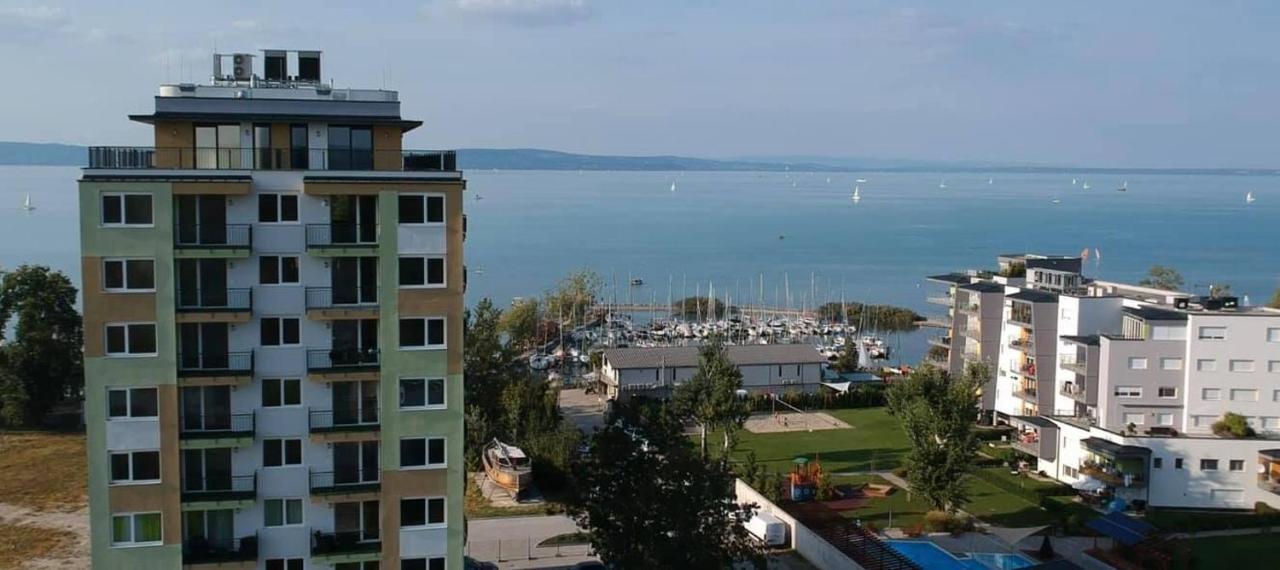 Nett Apartman Apartment Siófok Exterior foto